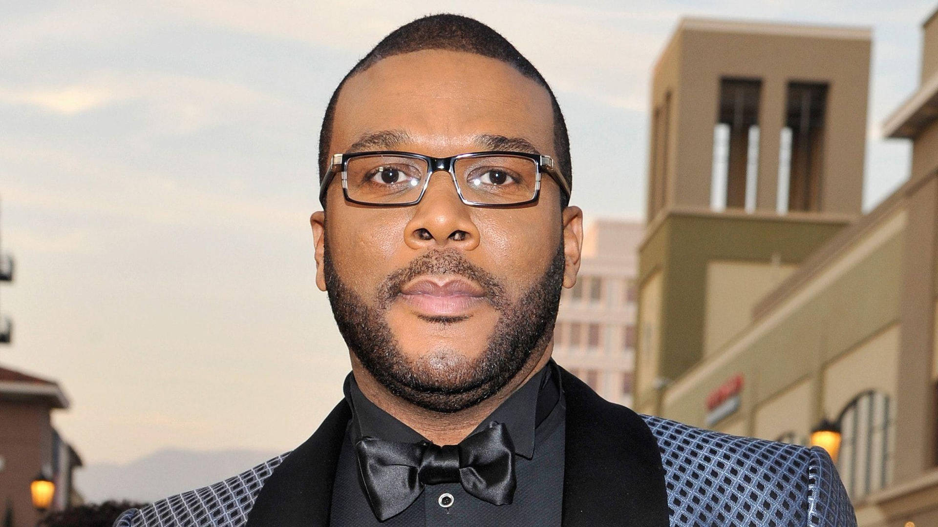 Tyler Perry Dressed Up Bow Tie Background