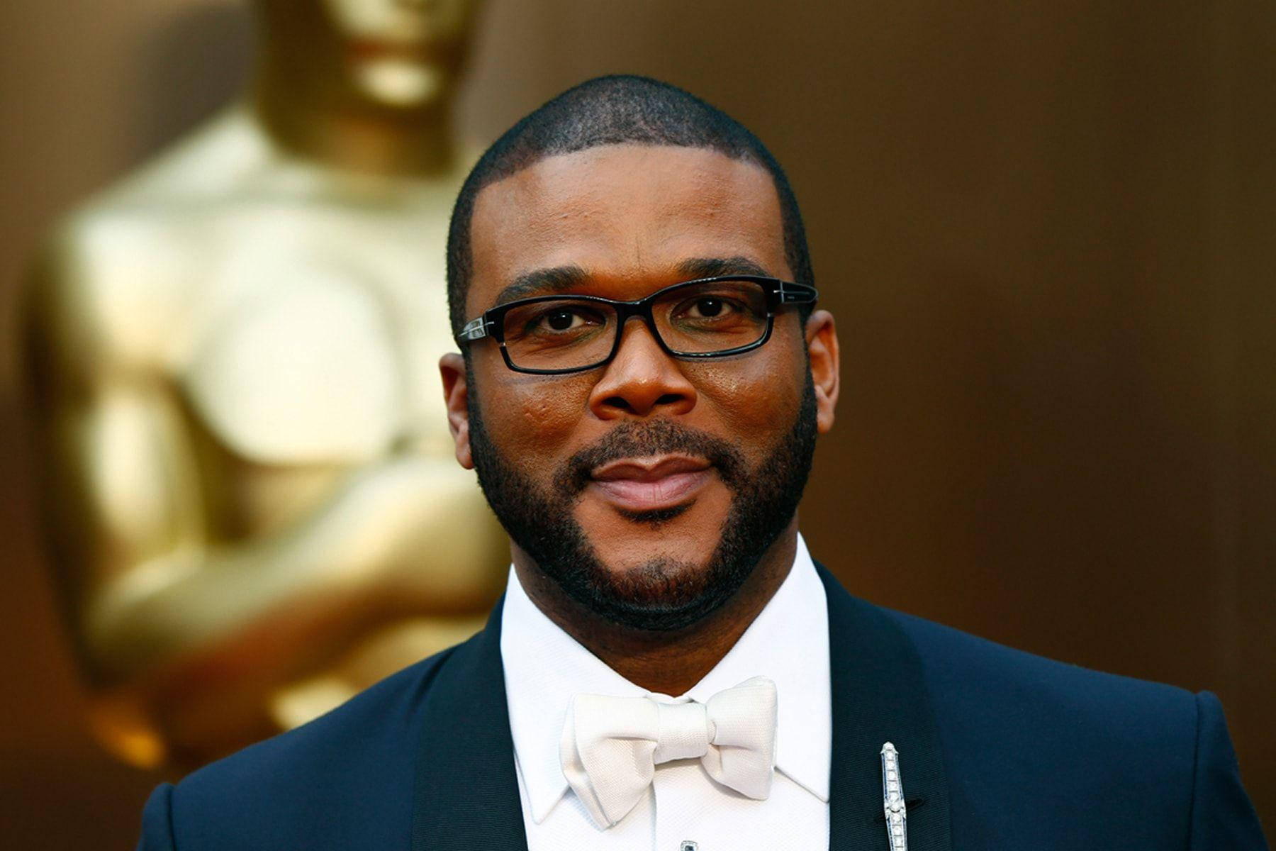 Tyler Perry Top 5 Richest Actor In The World Background