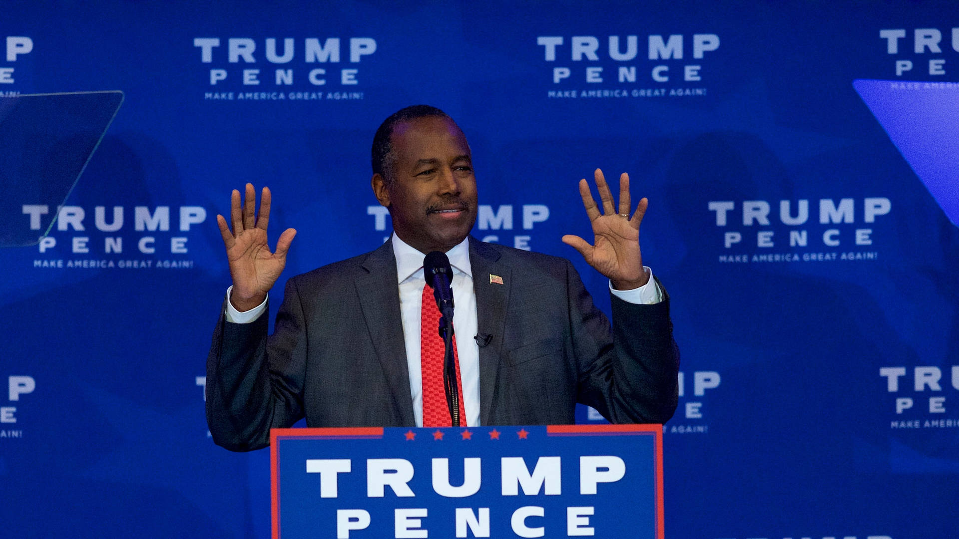 U.s Secretary Ben Carson In Conversation With President Trump Background