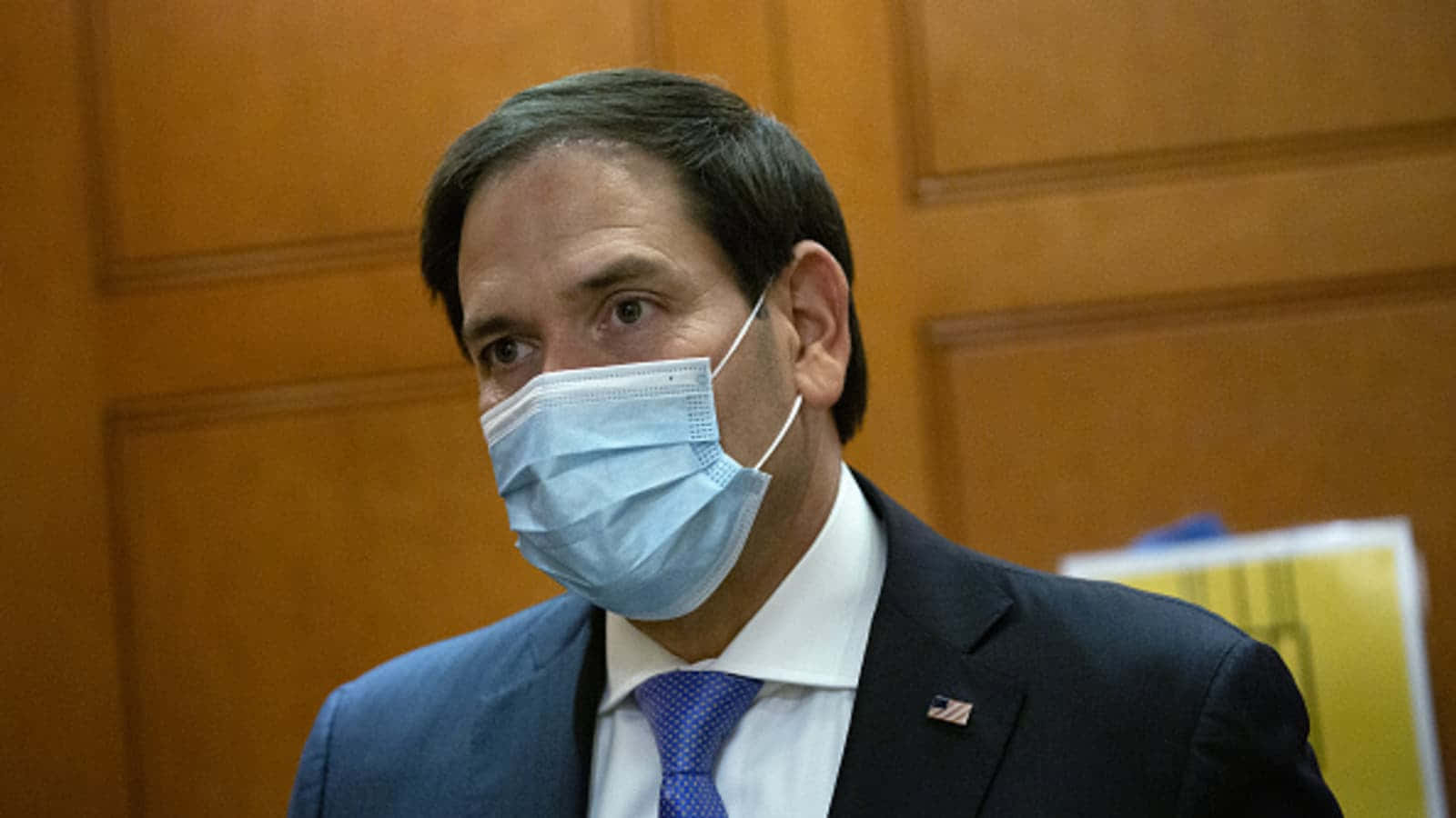 U.s. Senator Marco Rubio Wearing A Protective Face Mask.