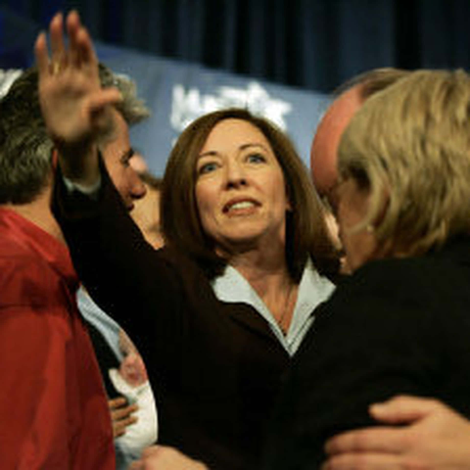 U.s. Senator Maria Cantwell Delivering A Speech Background