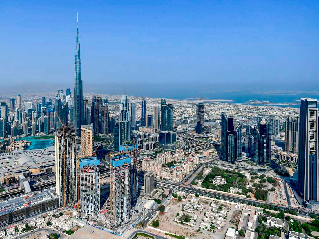 Uae Daylight And Burj Khalifa