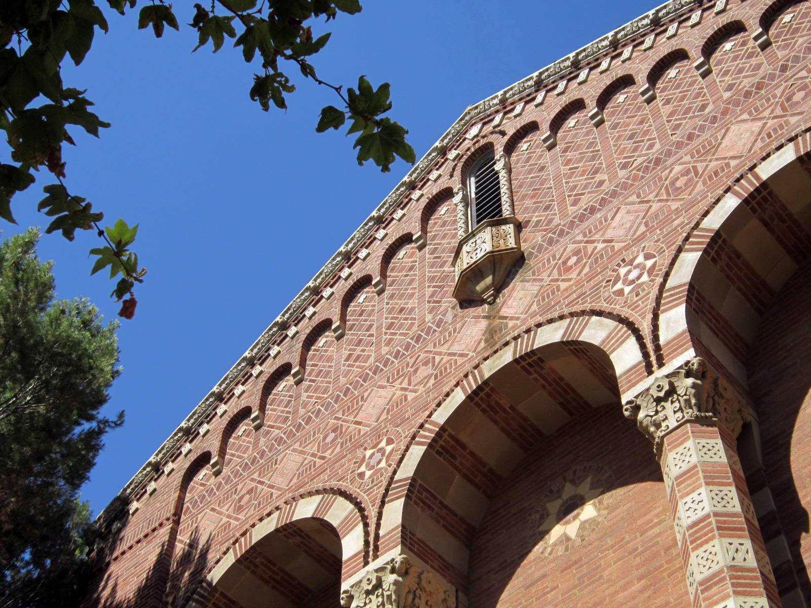 Ucla Powell Library