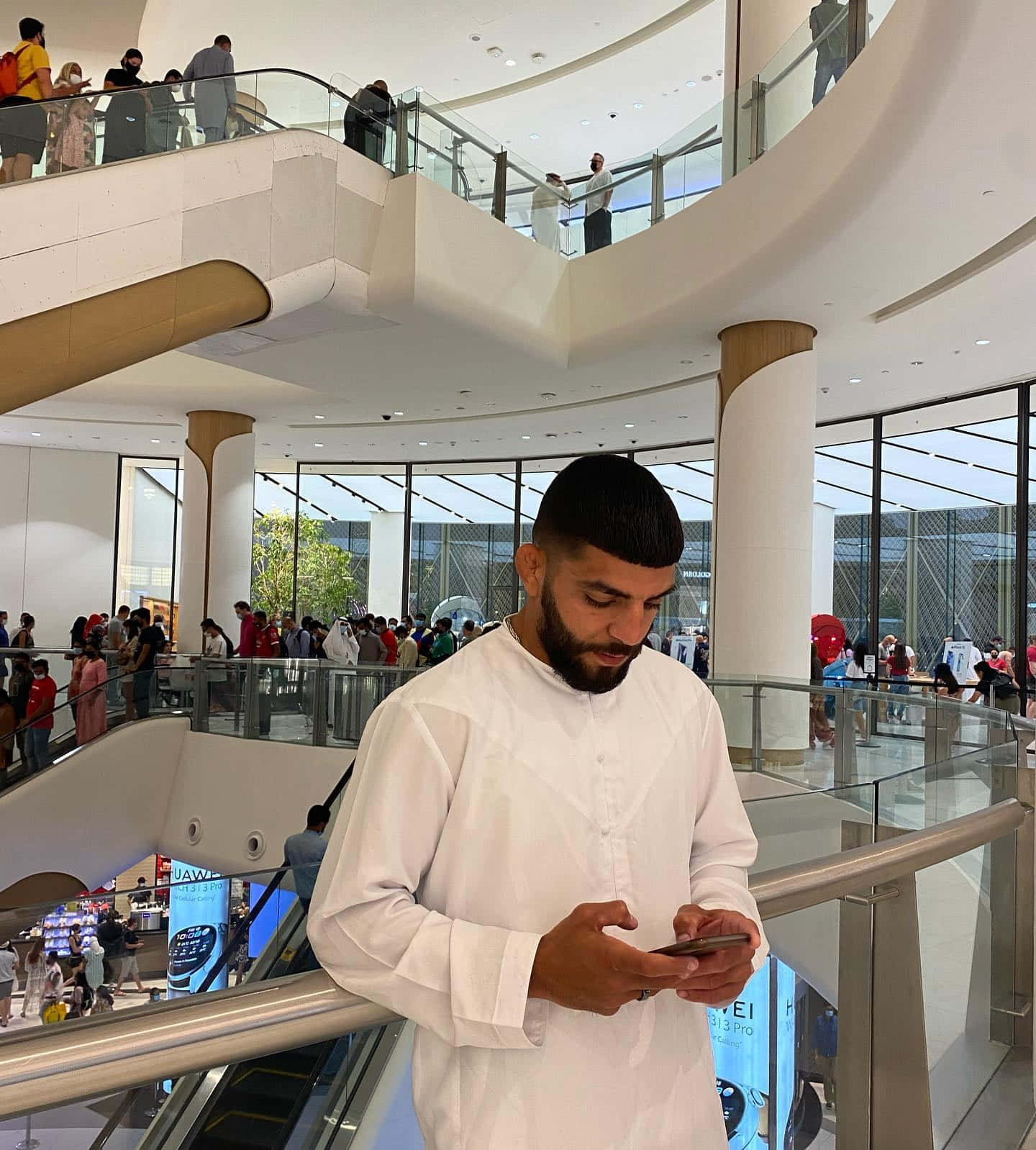 Ufc Fighter Amir Albazi Unwinds At Shopping Mall Background