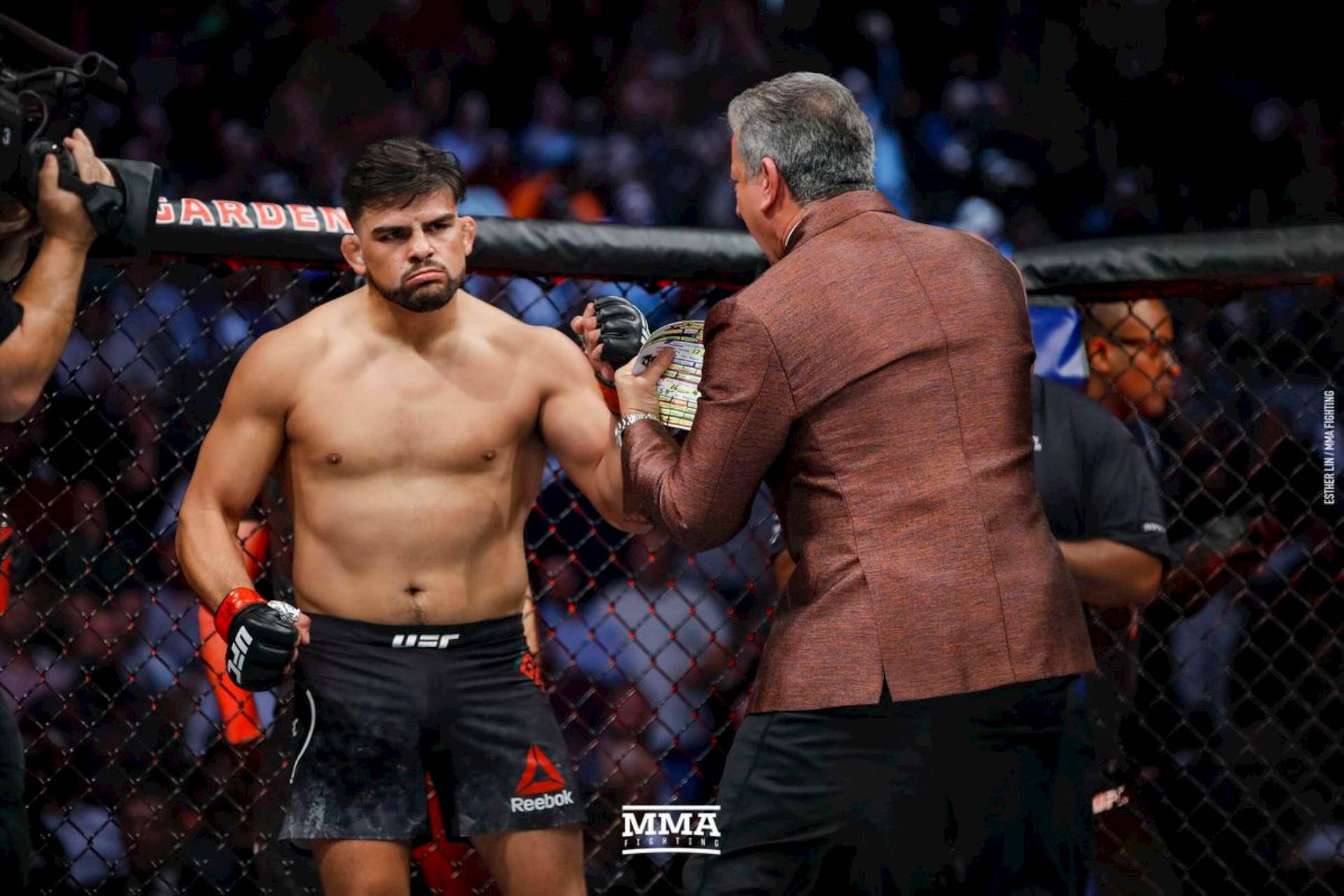 Ufc Fighter Kelvin Gastelum Fist Bump Moment Background