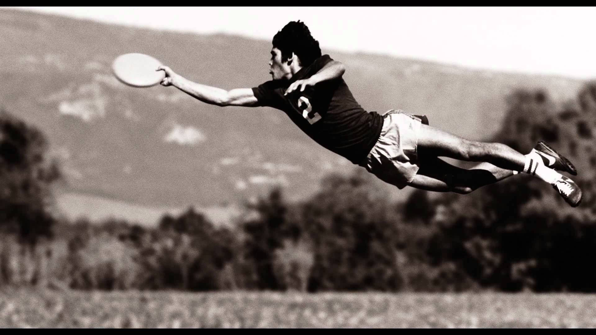 Ultimate Frisbee In Greyscale Background