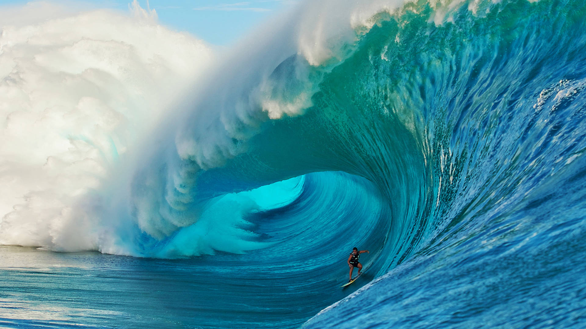 Ultra Hd Surfing In Wave Laptop Background
