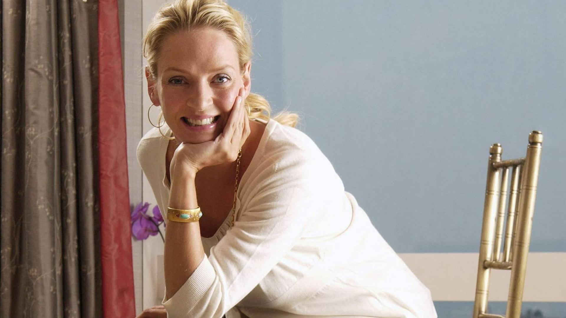 Uma Thurman Happy Smiling Photo