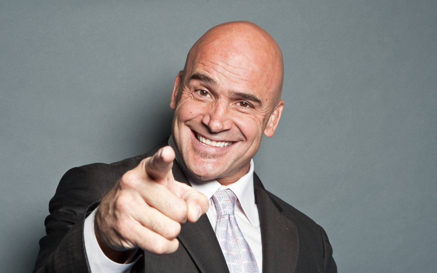 Unbeaten Ufc Fighter Bas Rutten Background