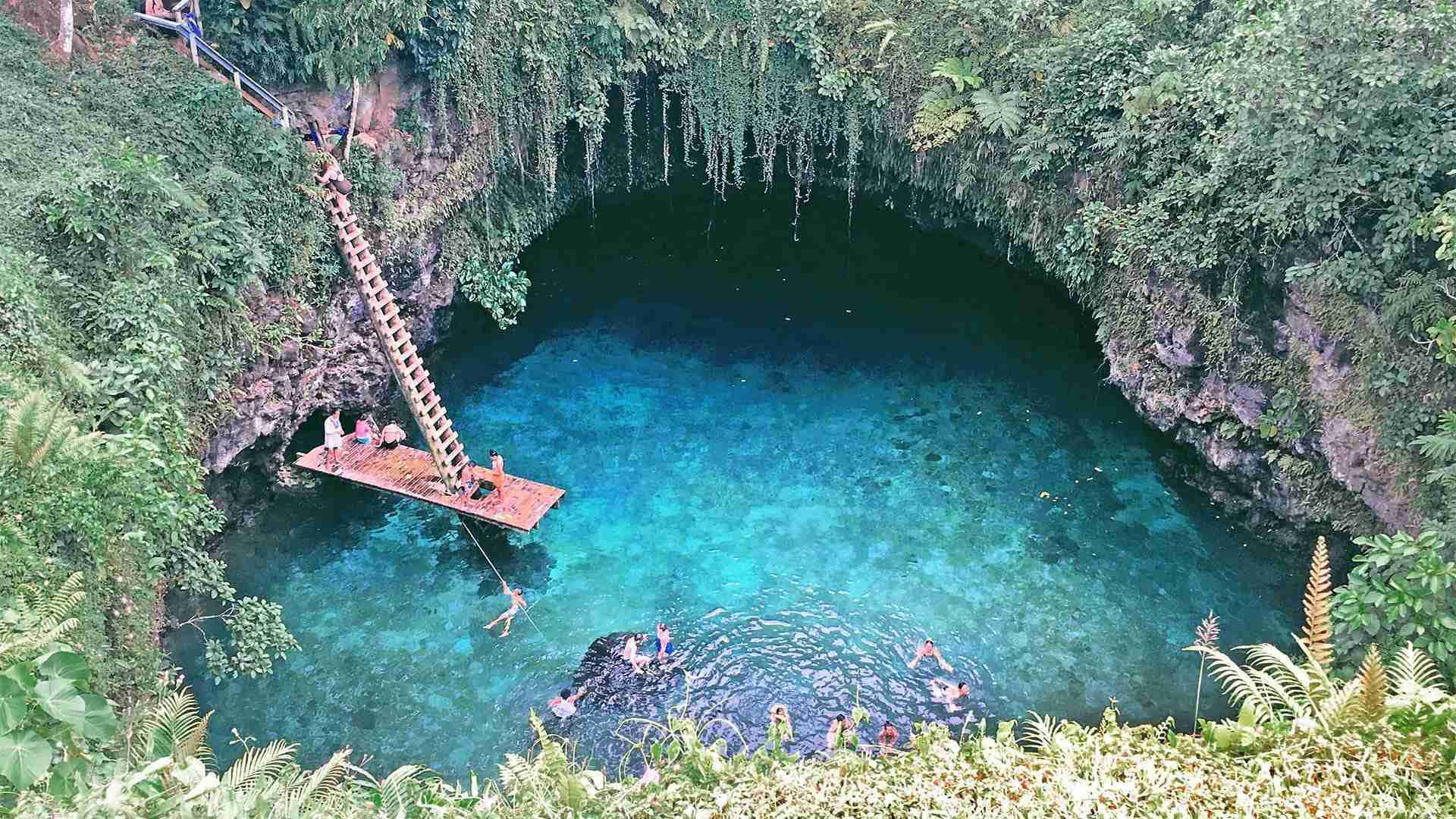 Underground River In Apia Background