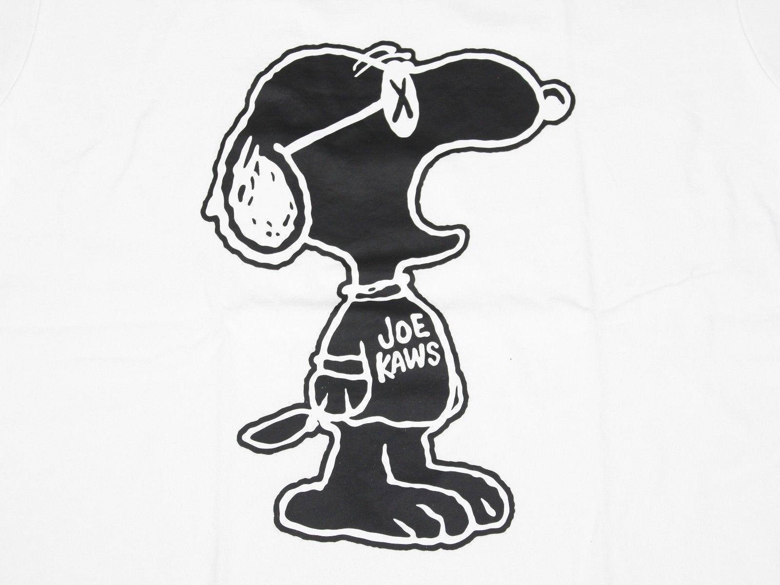 Uniqlo Snoopy Collaboration Illustration Background