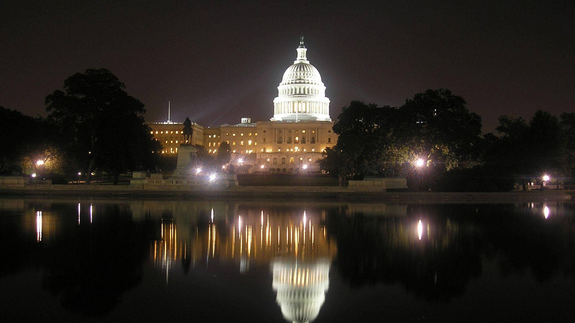 United States Capitol Reflecting