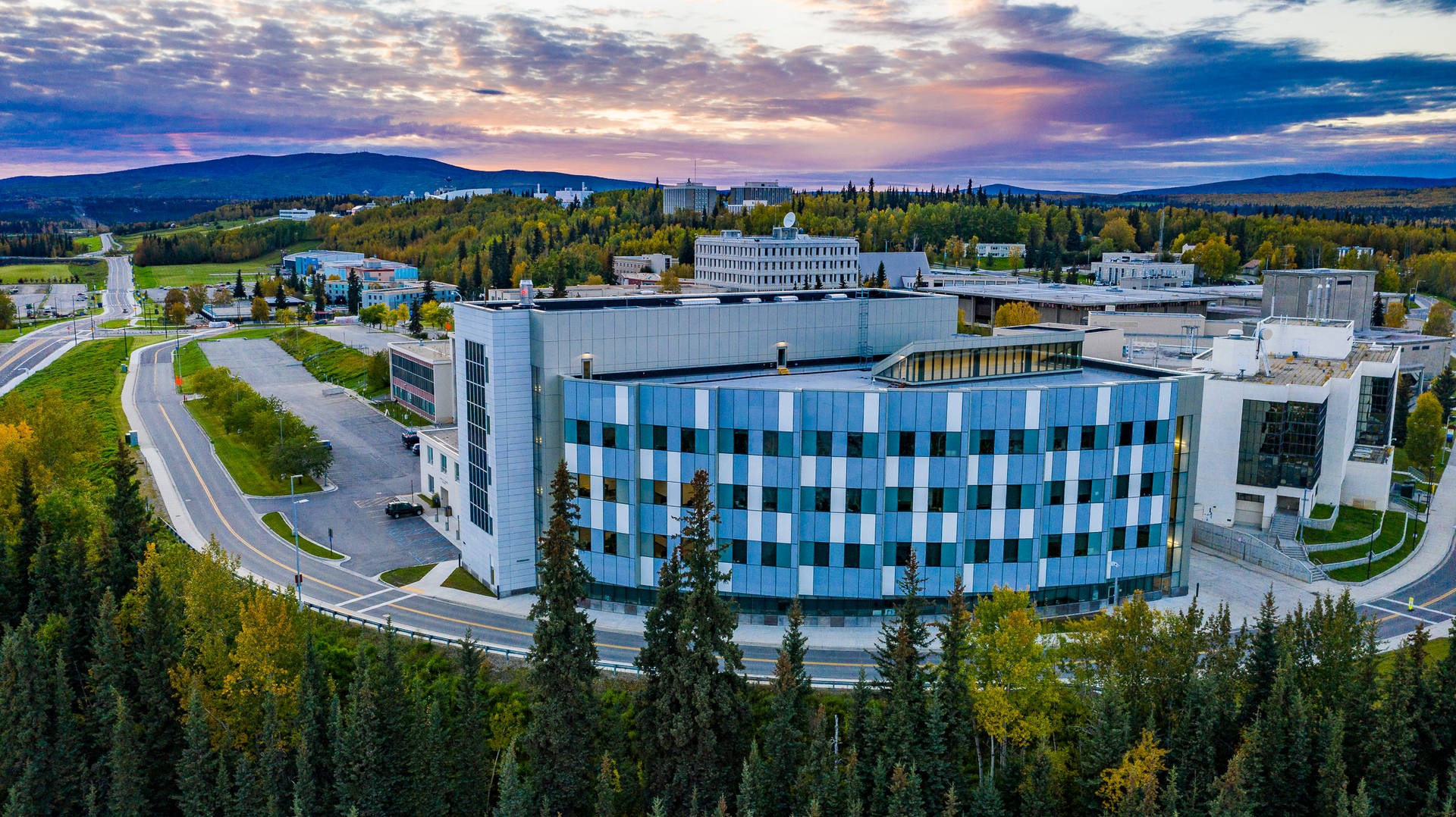 University Of Alaska Fairbanks Campus Background