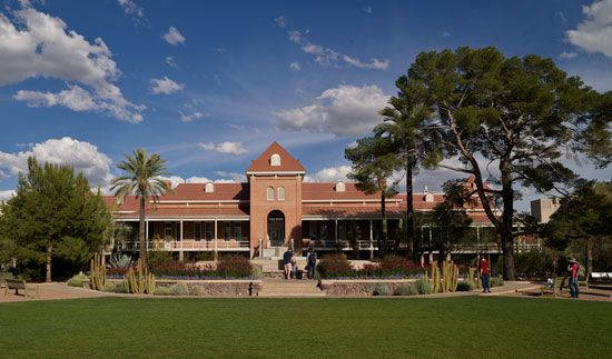 University Of Arizona Lawn Background