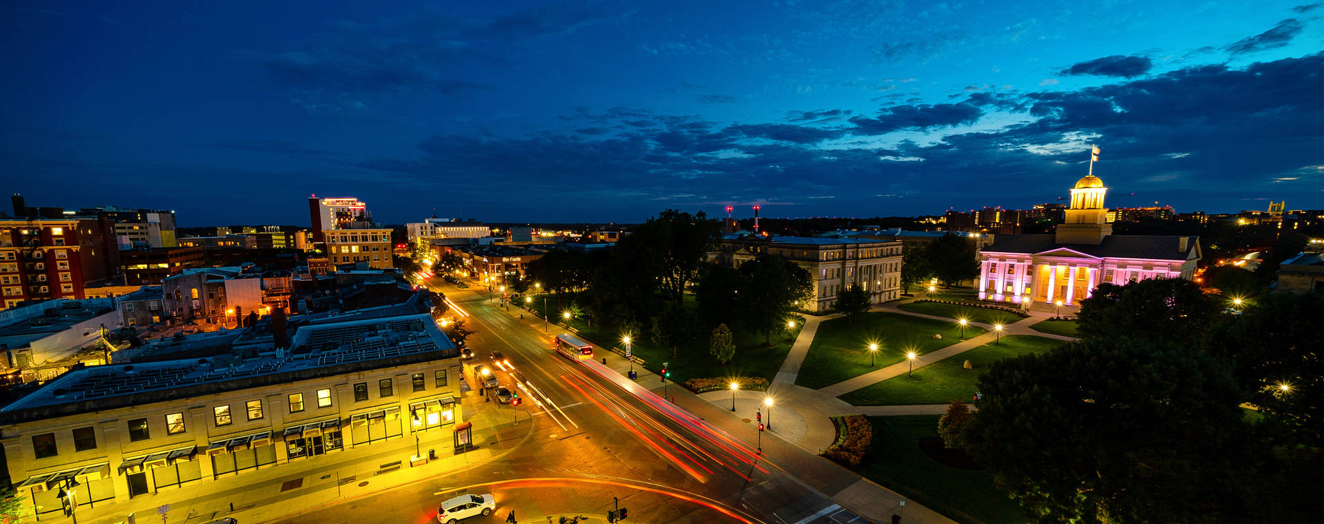 University Of Iowa Nighttime View Background