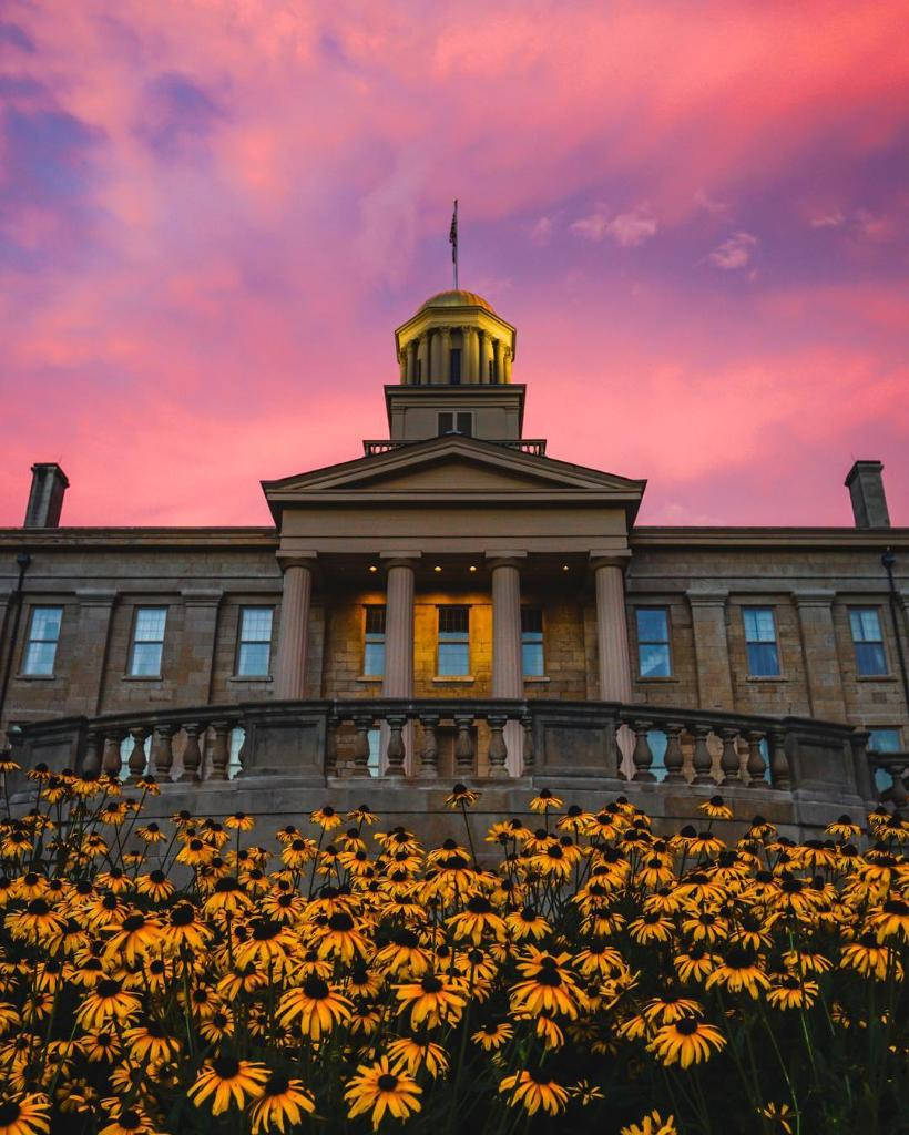 University Of Iowa Old Capitol Museum Background