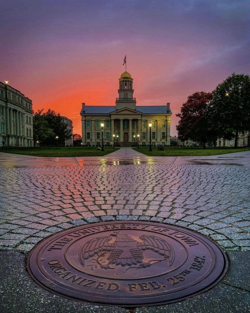 University Of Iowa School Emblem Background