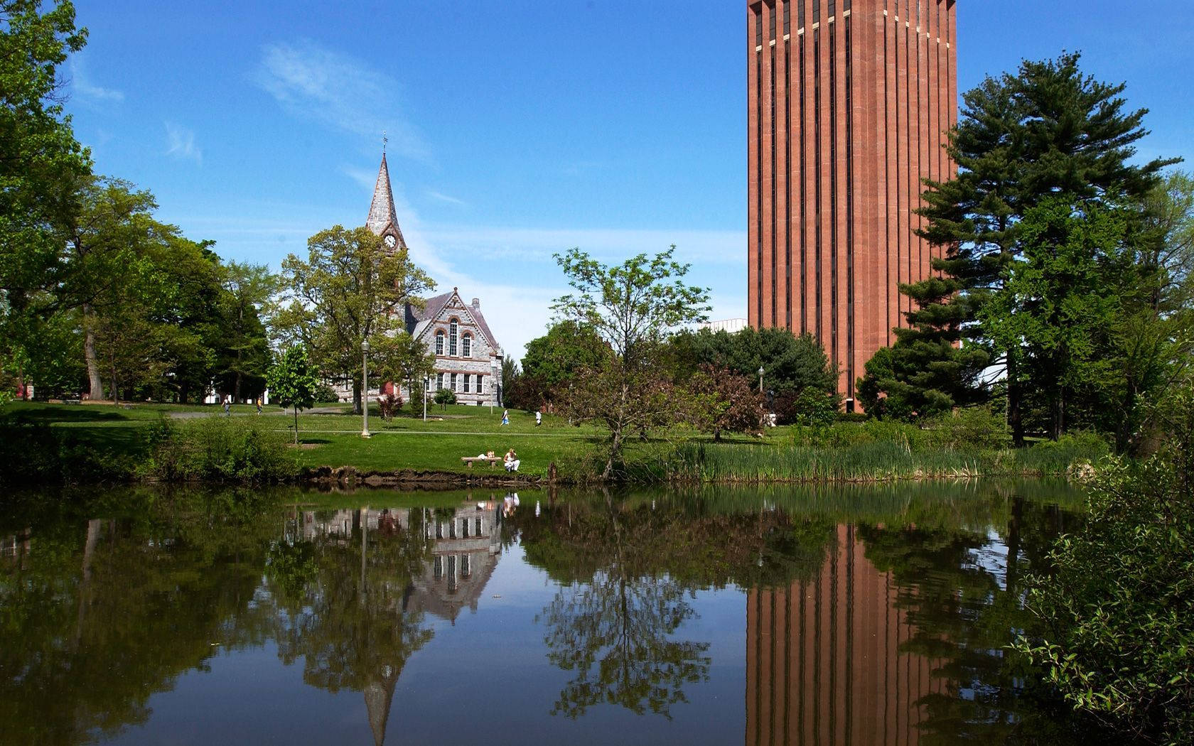 University Of Massachusetts Pond And Libraries Background