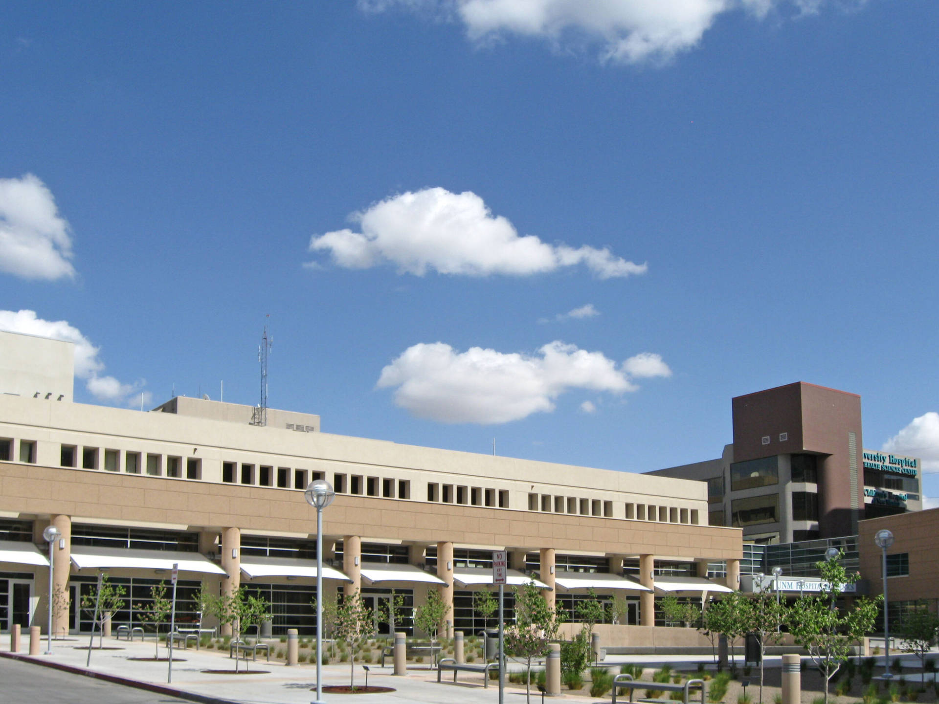 University Of New Mexico School Of Medicine Building Background