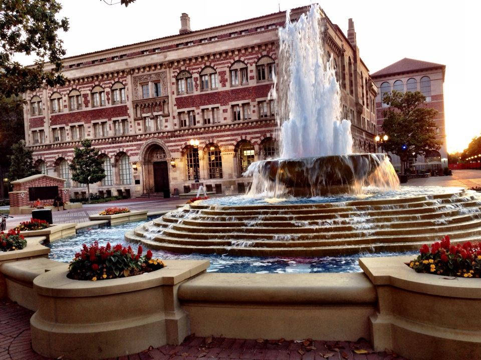 University Of Southern California Building Exterior Background