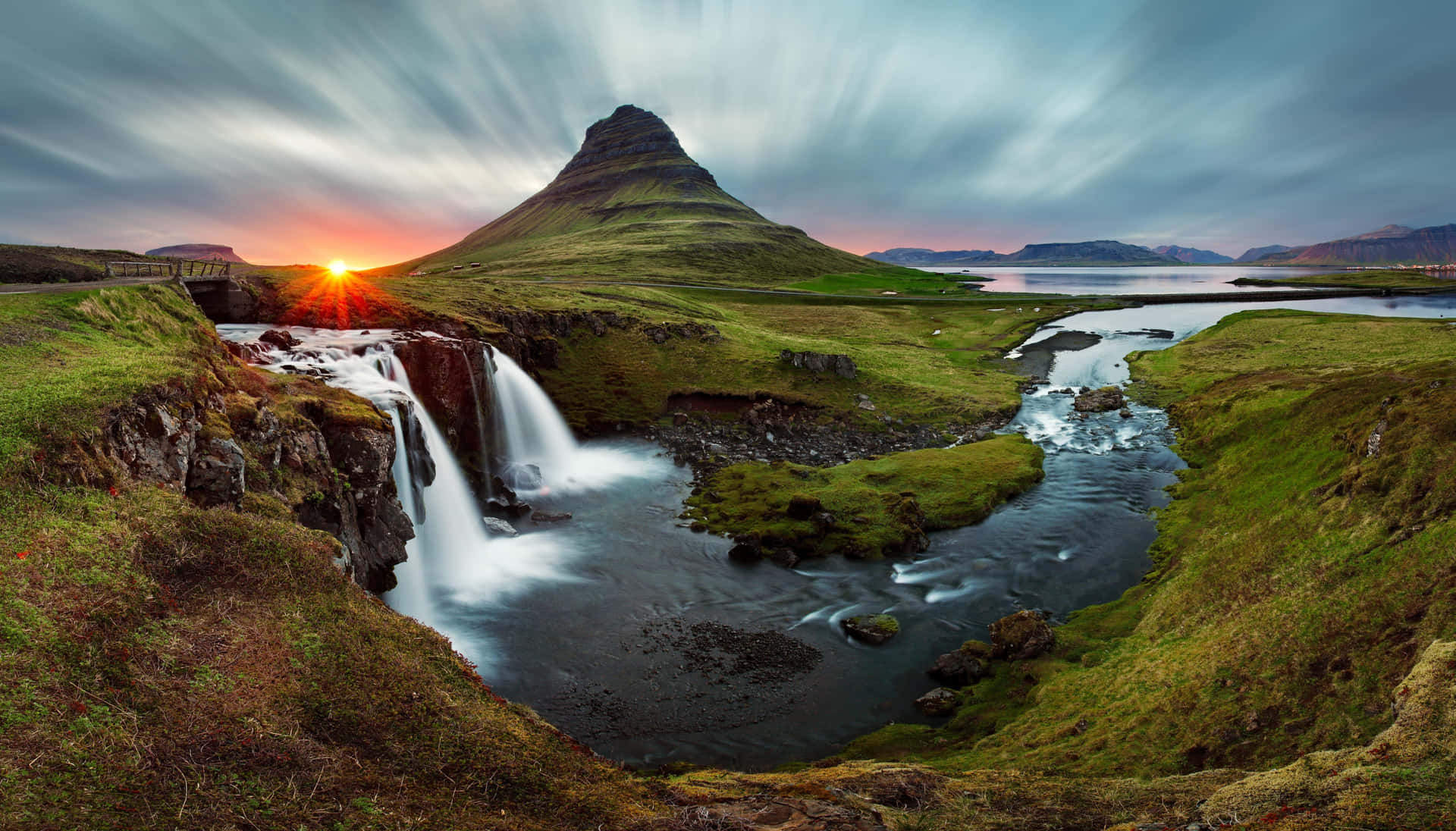 Unparalleled Beauty In The Heart Of Iceland