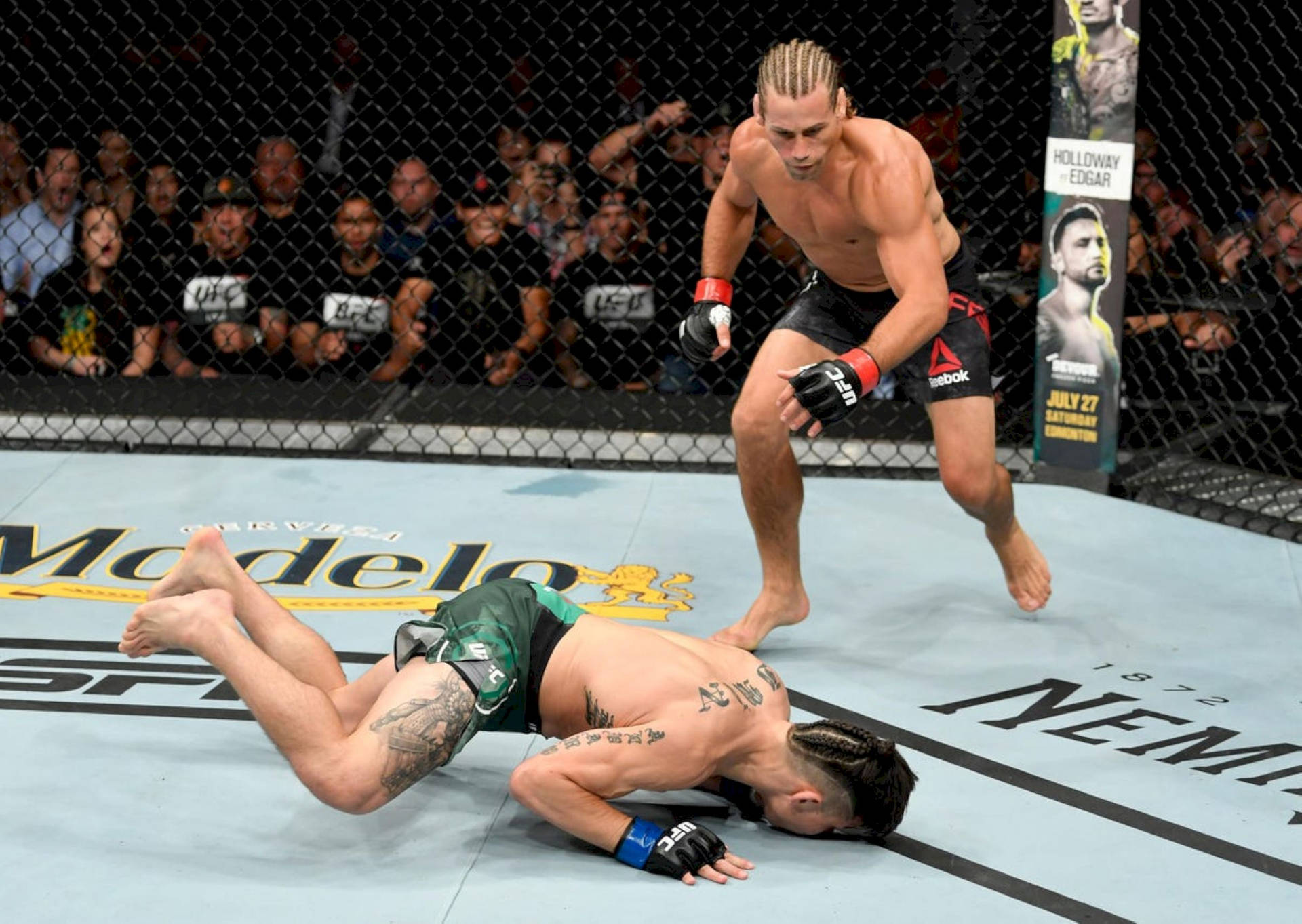 Urijah Faber Knocks Out Ricky Simon