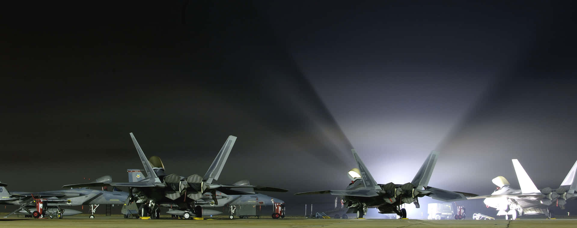 Us Air Force F-22 Raptor Fighter Jet Background