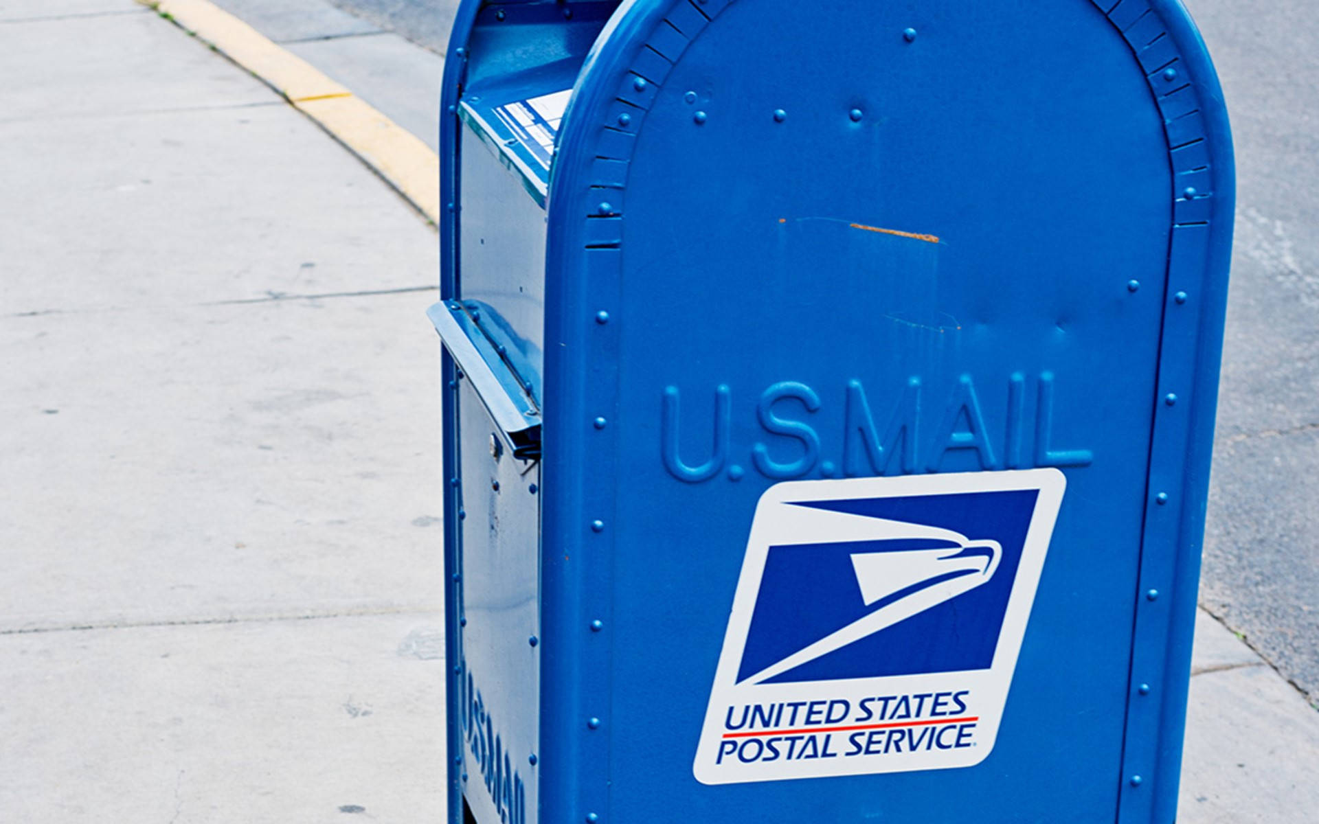 Usps Lone Mailbox Background