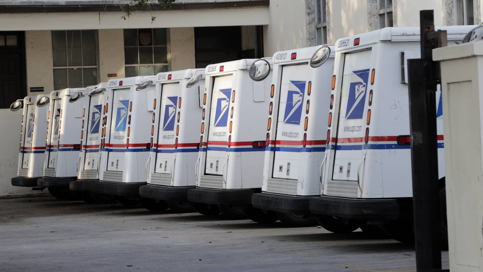 Usps Trucks Background