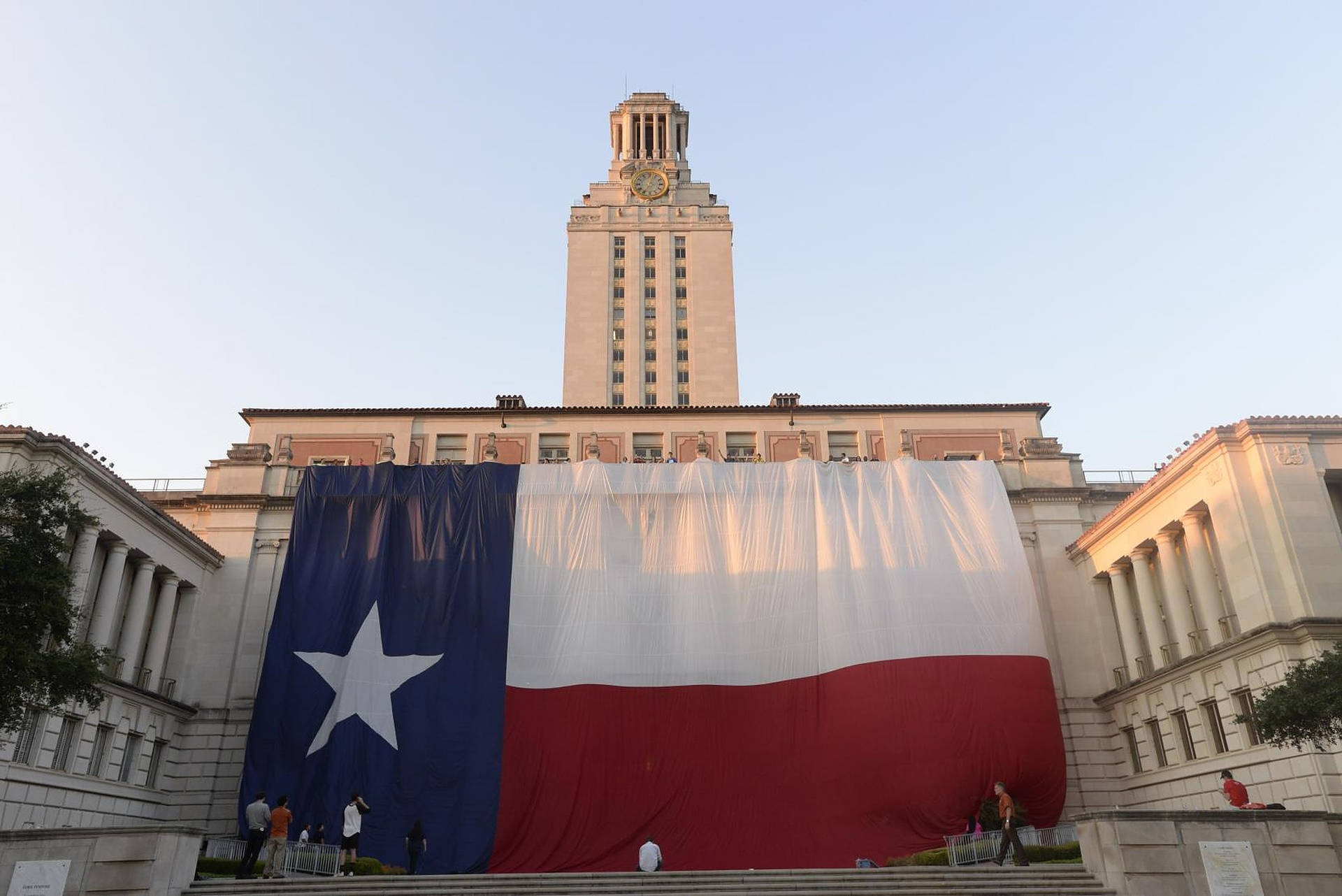 Ut Tower Texas Flag Background