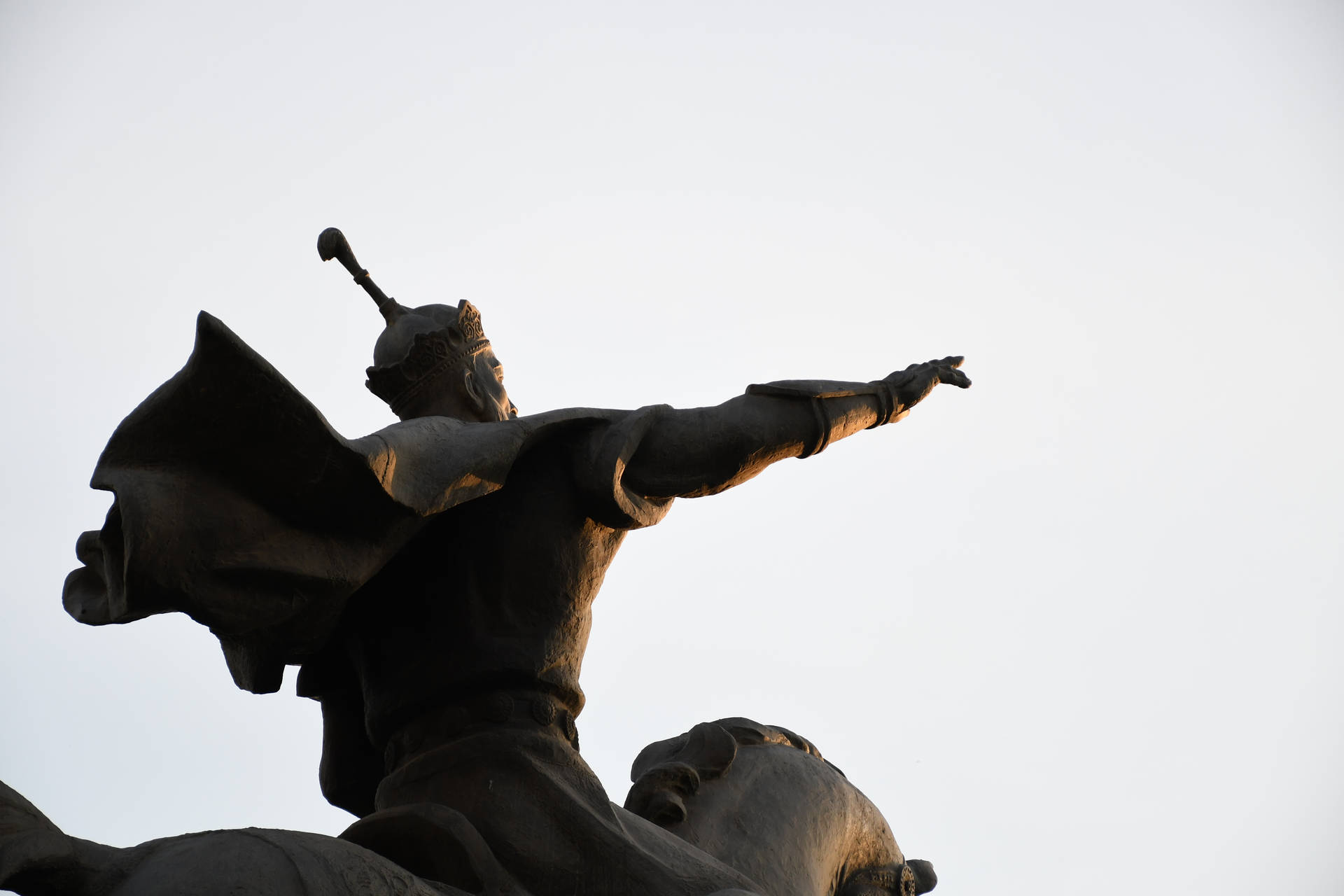 Uzbekistan Amir Temur Statue Background