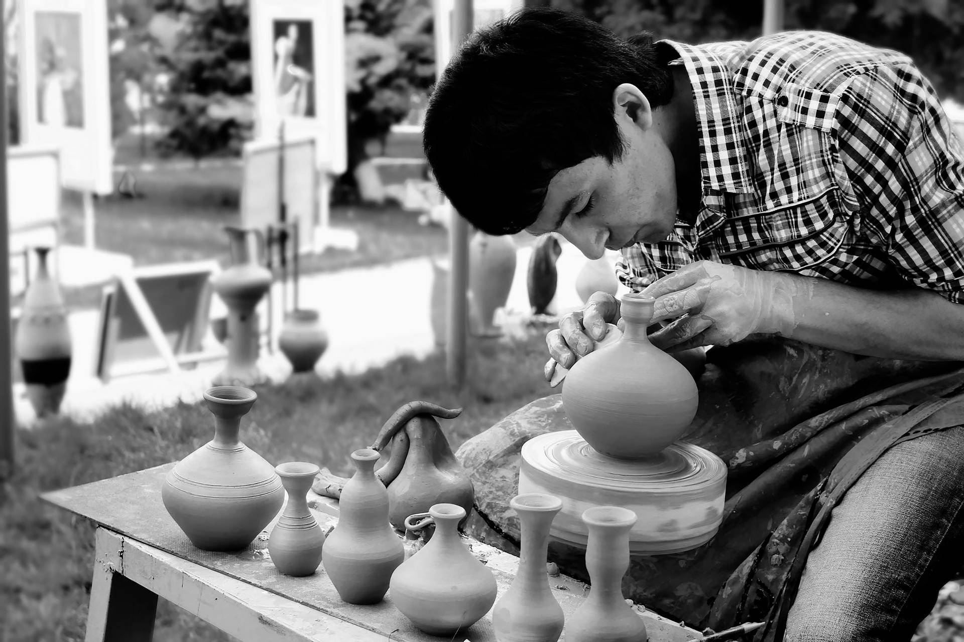 Uzbekistan Local Clay Pot Maker Background