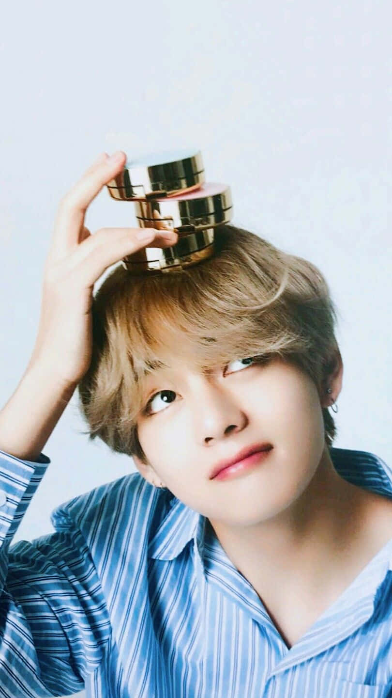 V Bts Phone Smiling Background