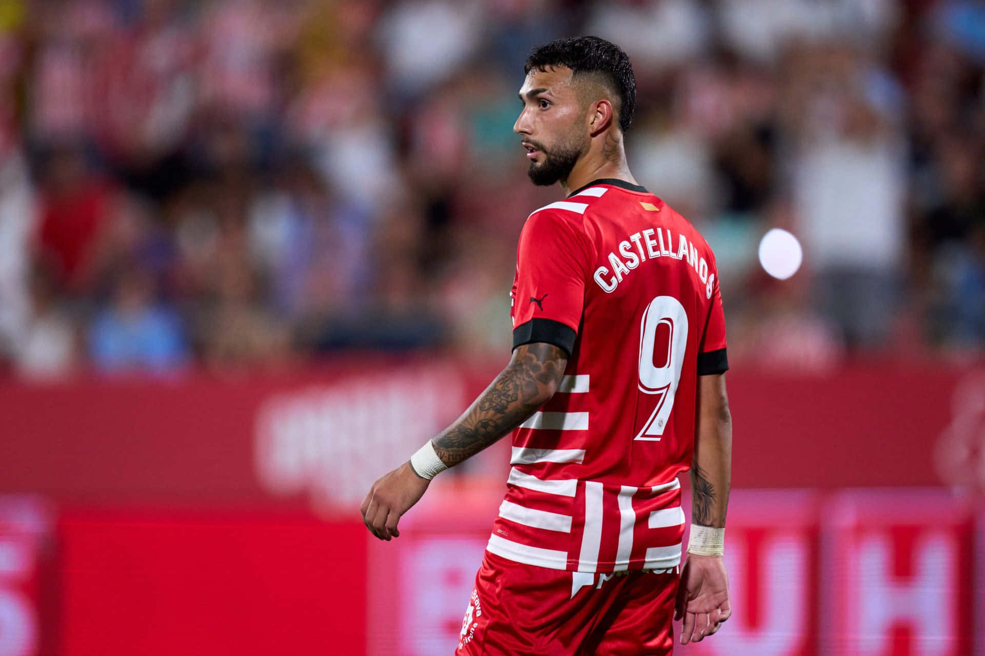 Valentin Castellanos In Action For La Liga Club Girona Background