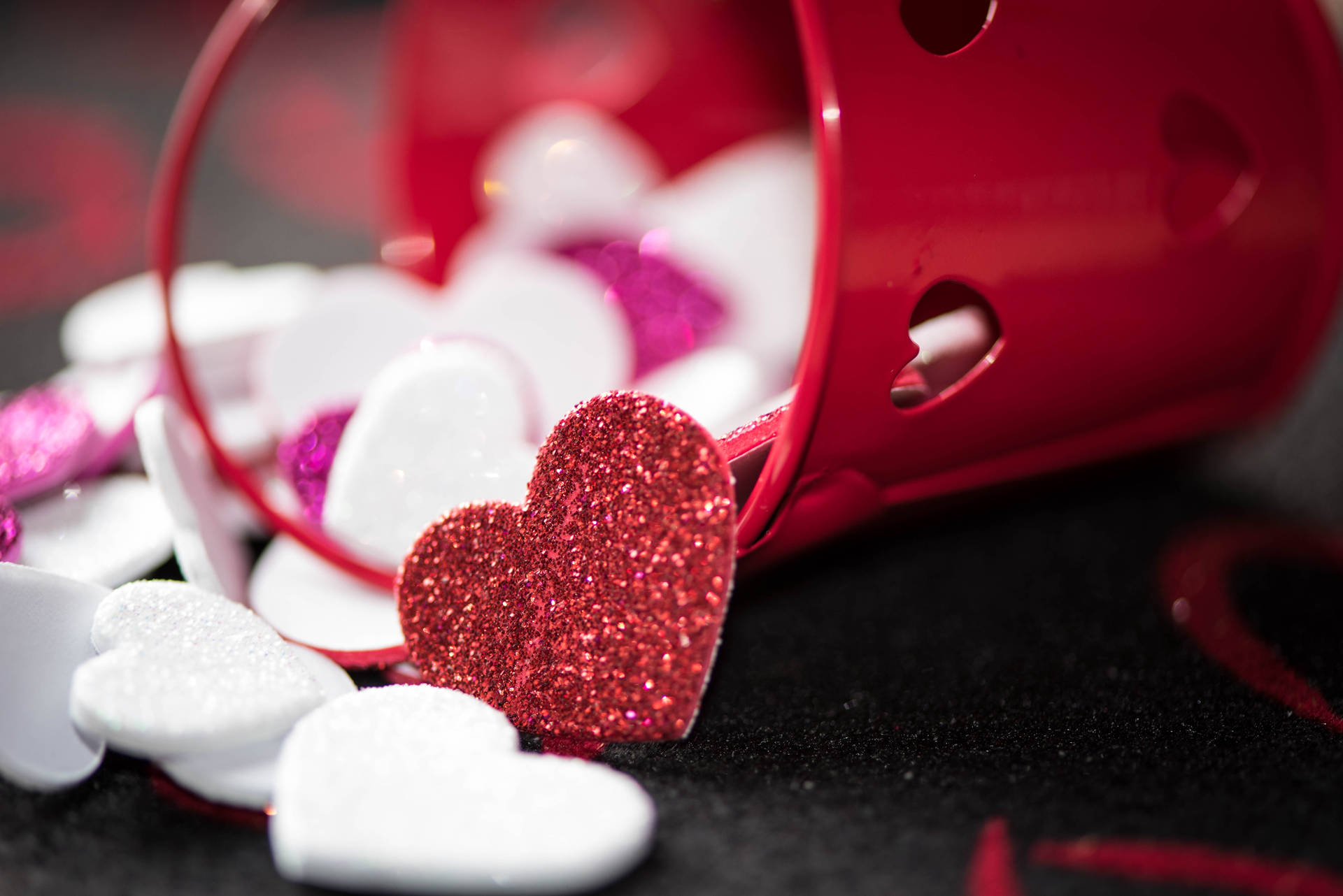 Valentines Bucket Of Hearts Background