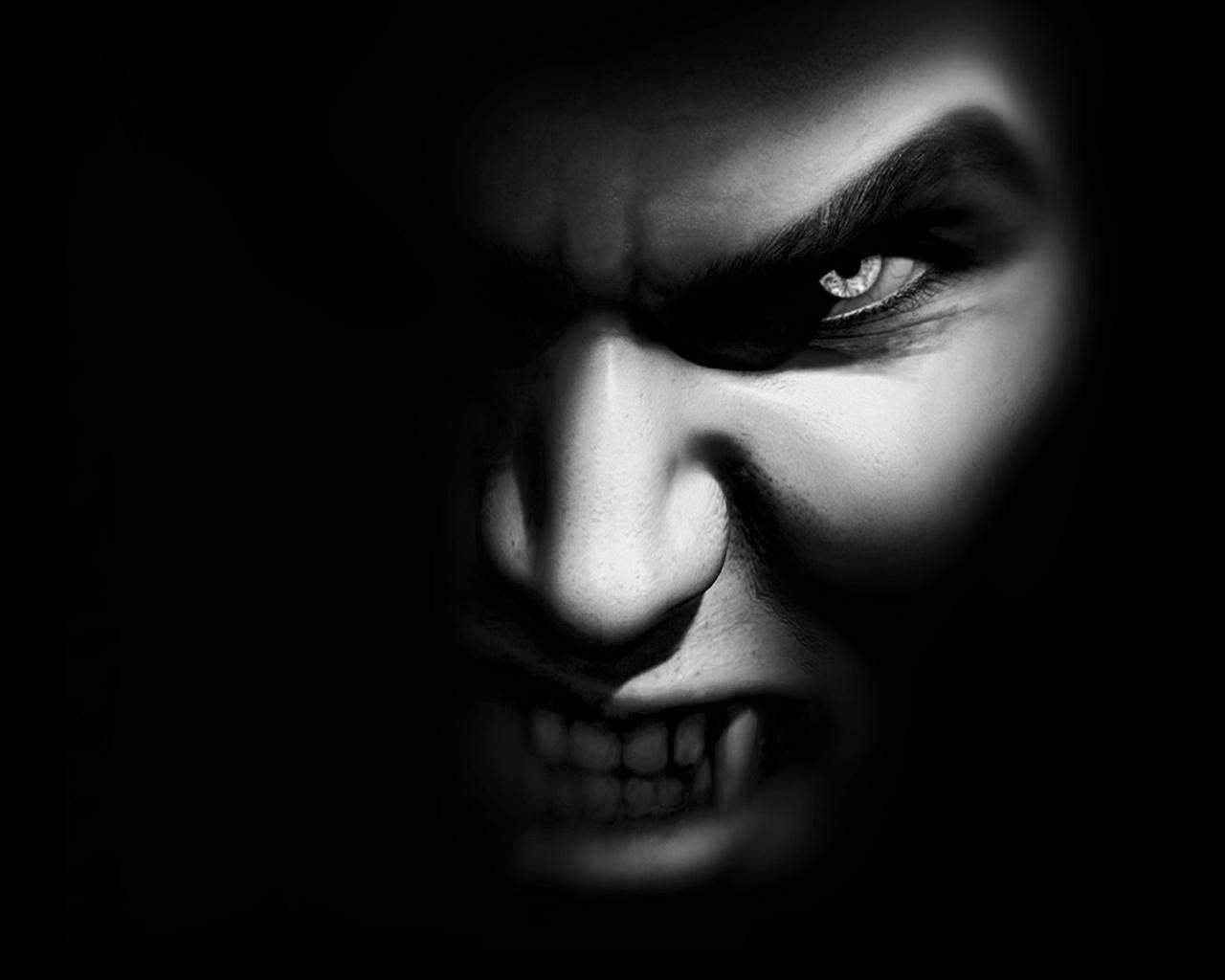Vampire In The Shadows Background