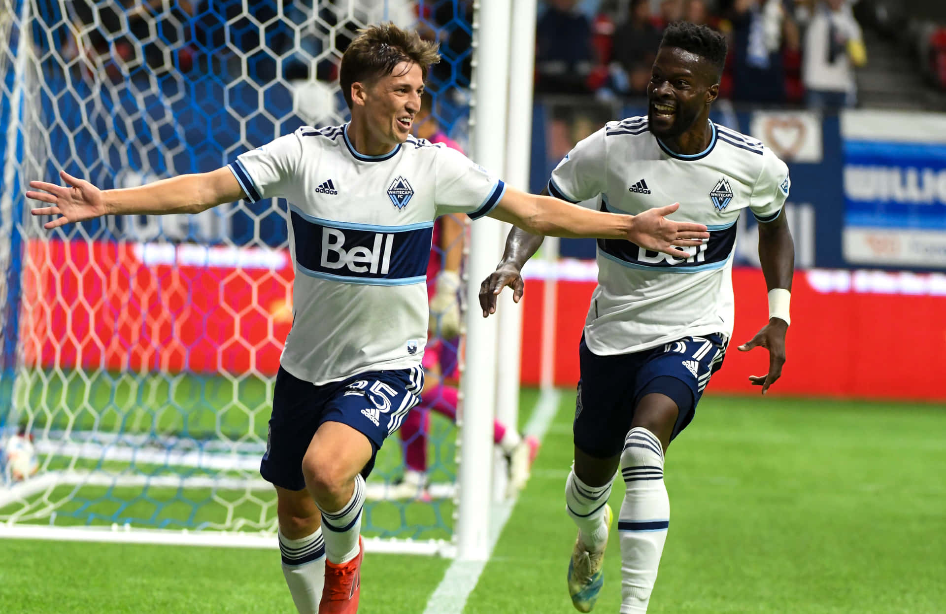 Vancouver Whitecaps Fc Ryan Gauld Victory Over Los Angeles Fc Background