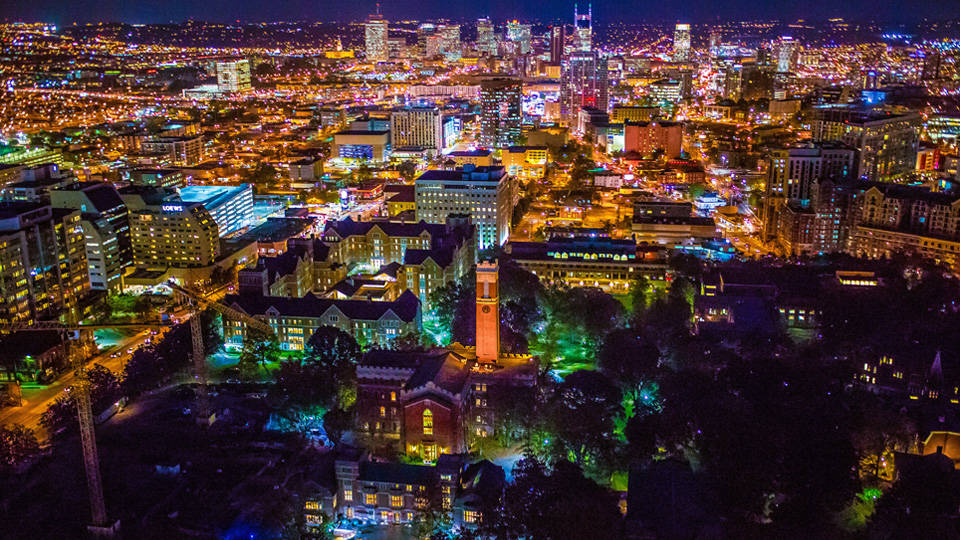 Vanderbilt University’s Picturesque Campus Draped In Autumn Hues