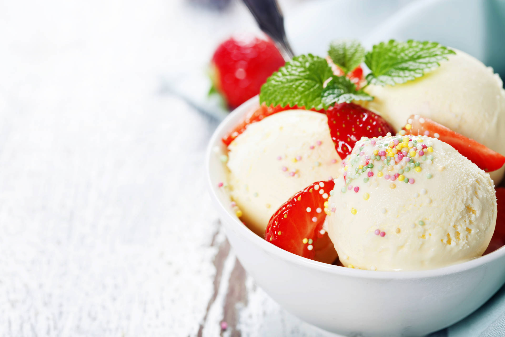 Vanilla Ice Cream With Strawberry Background