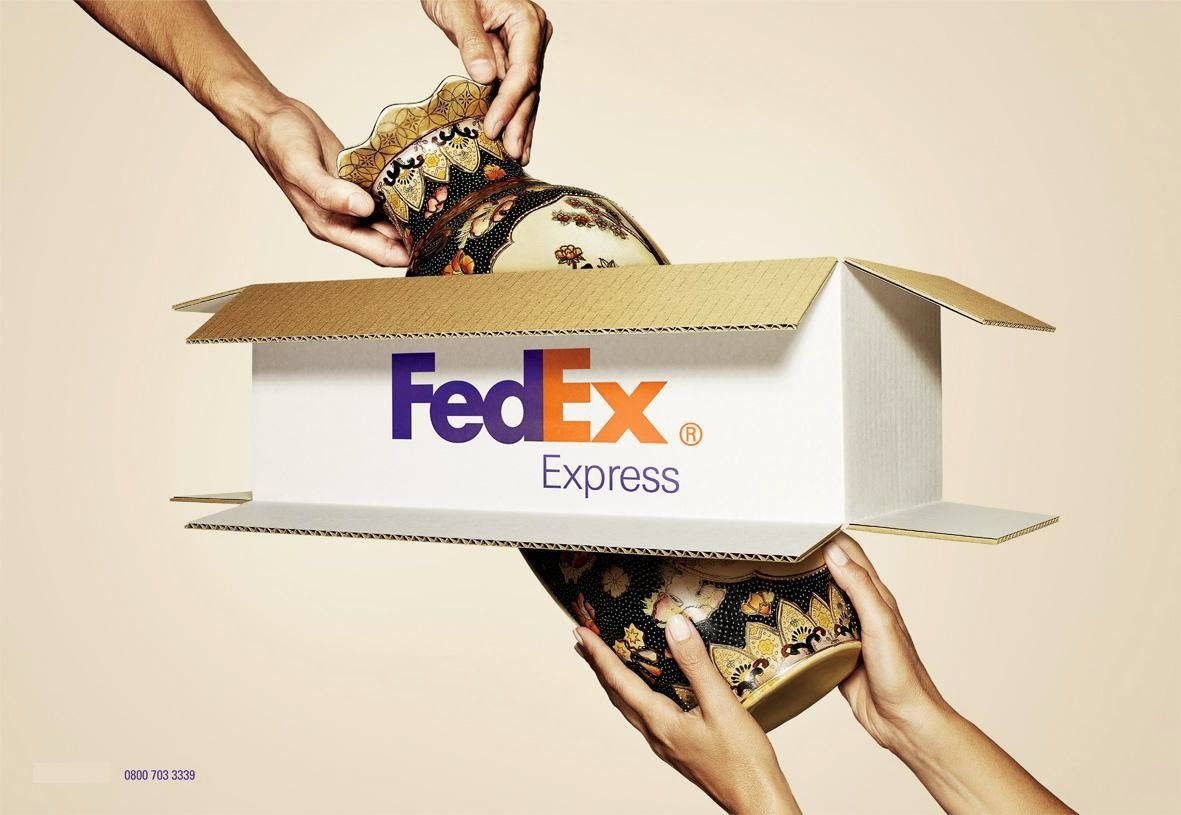 Vase Inside Fedex Tracking Box Background