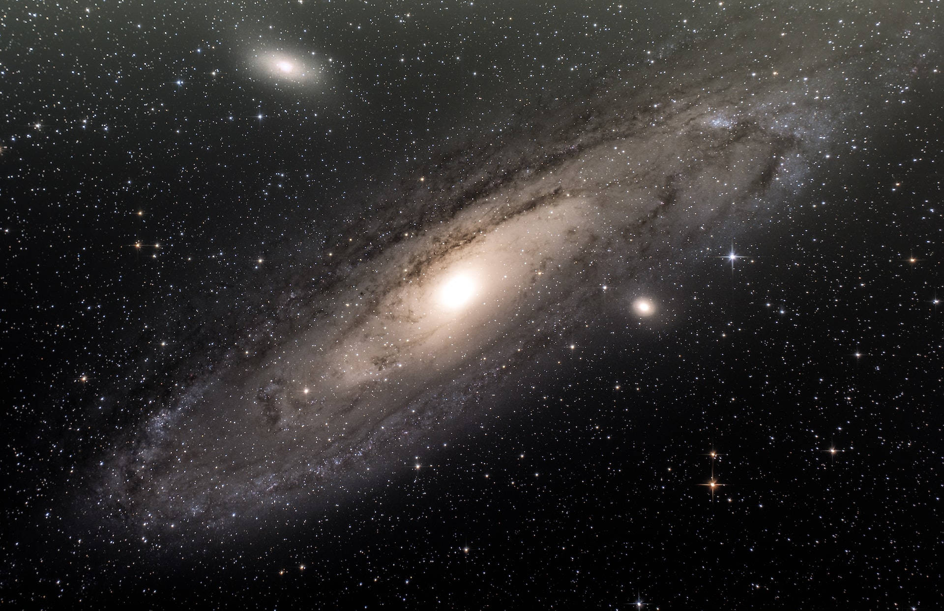 Vast Sky Andromeda Galaxy Background