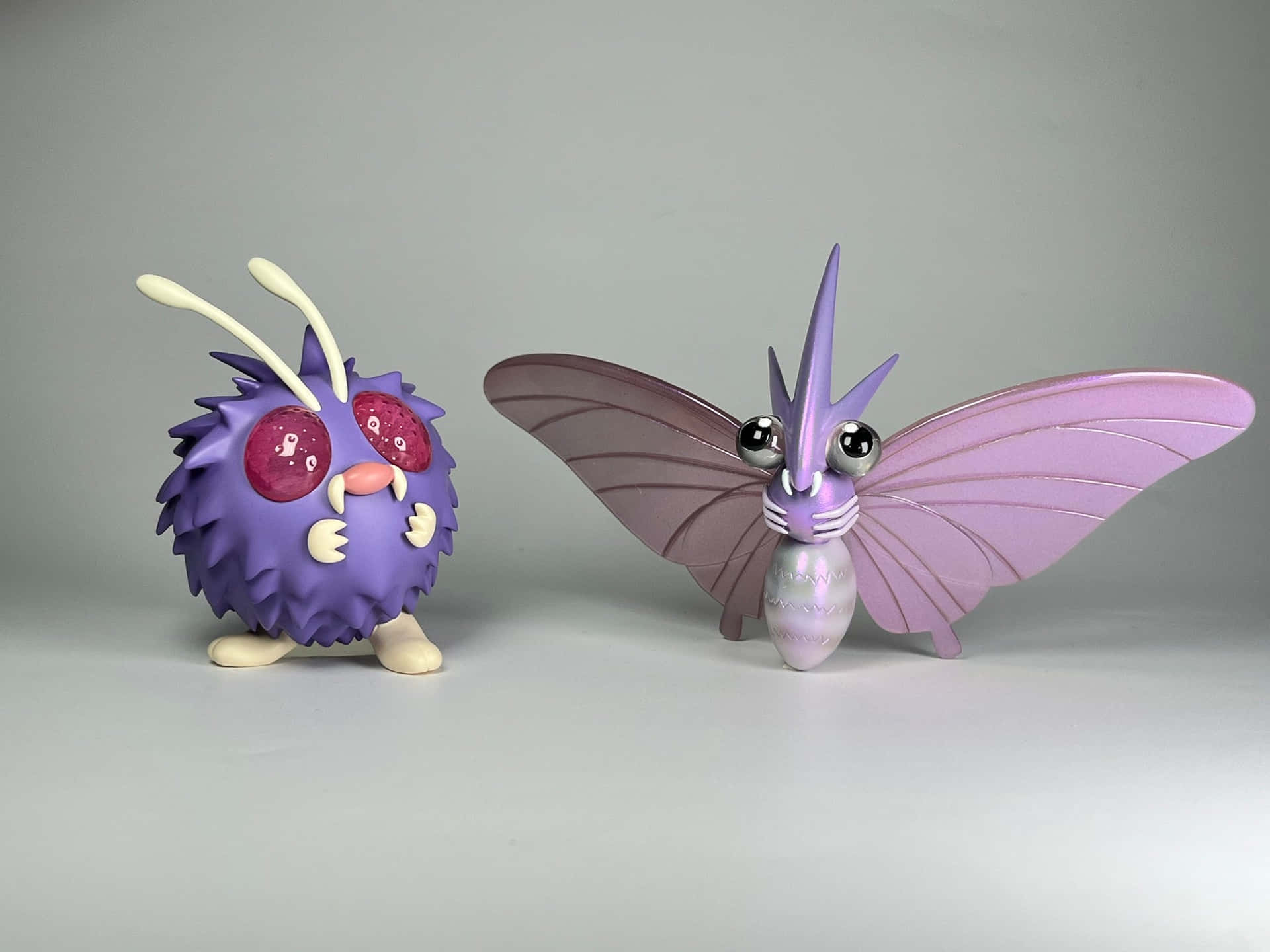 Venomoth And Venonat Scale World Figures Background