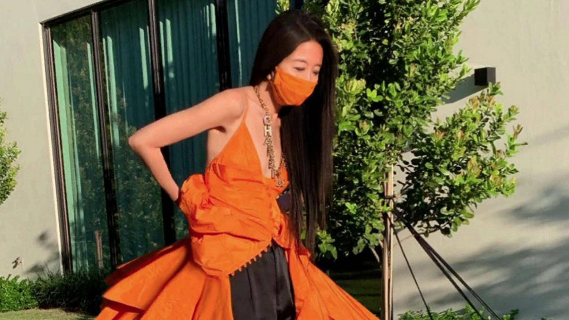 Vera Wang In Orange Dress