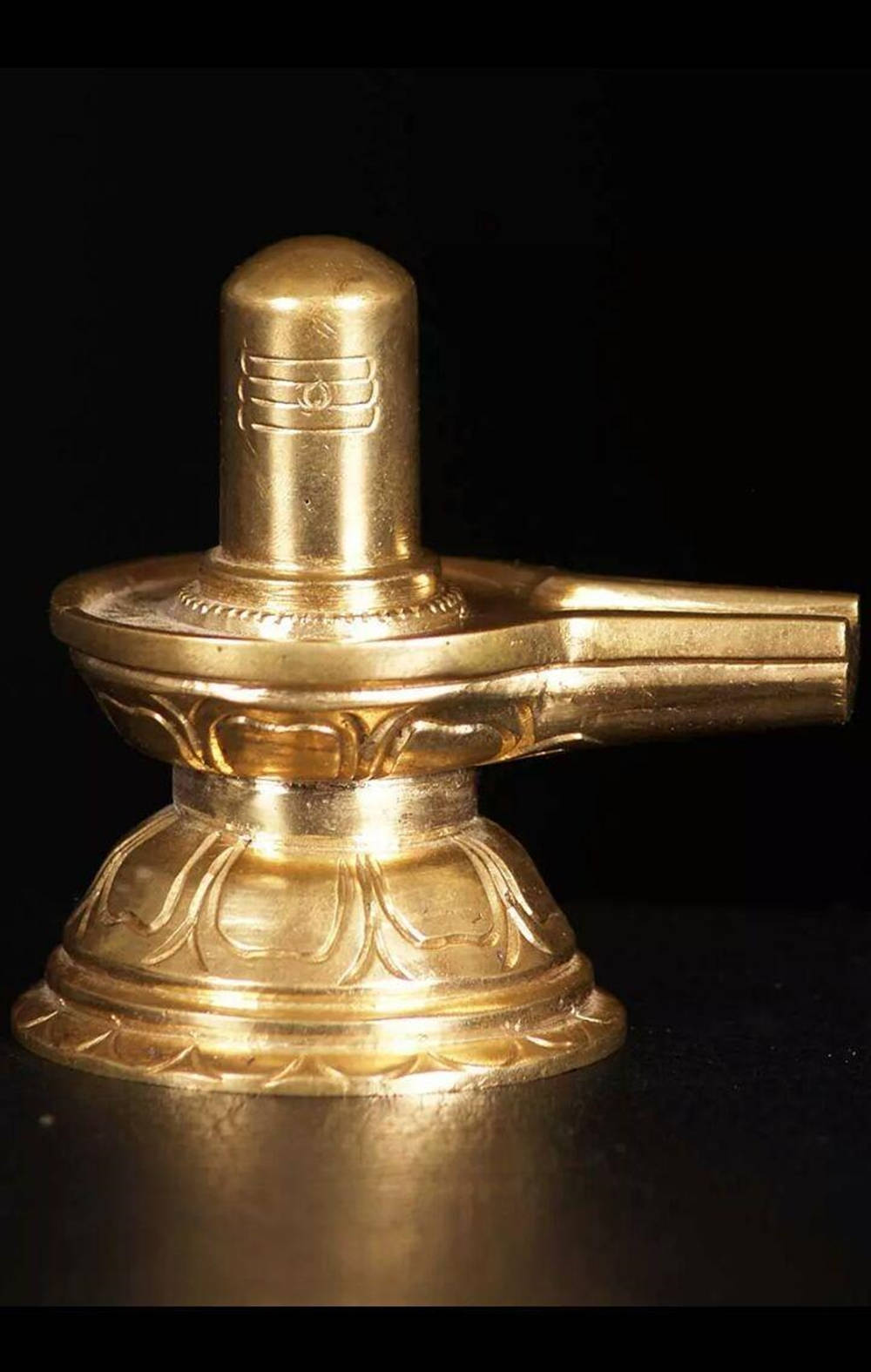 Vertical Gold Plated Shiva Lingam Background