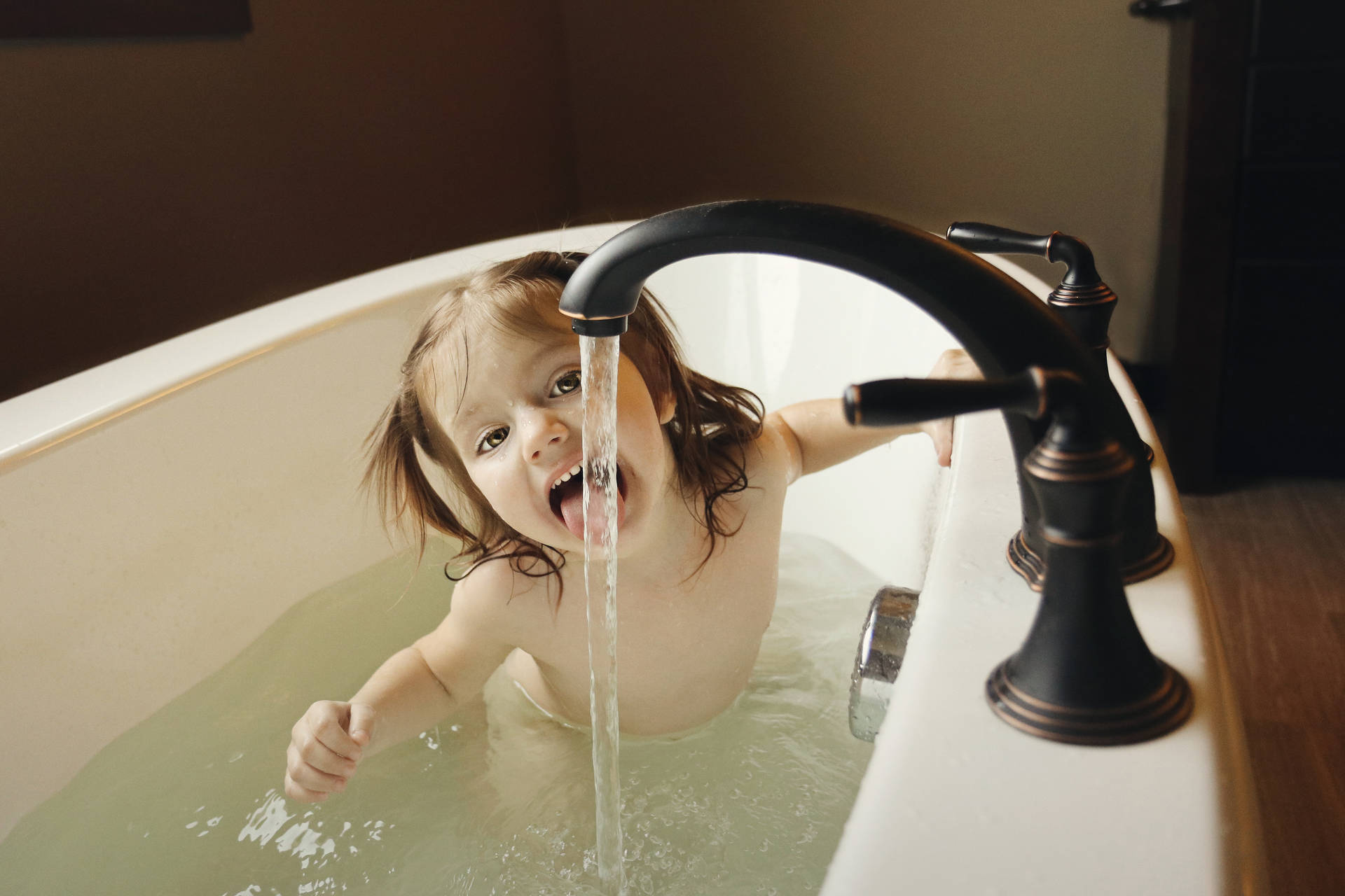 Very Cute Baby In Bathtub Background