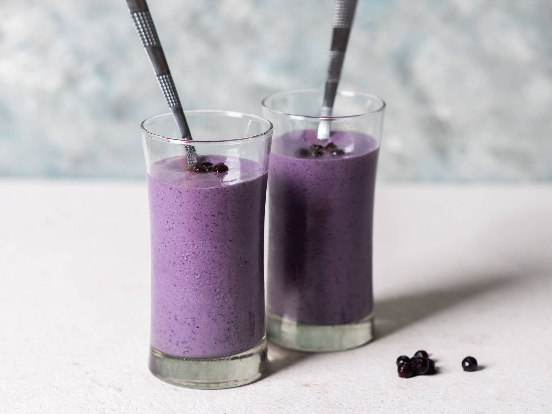 Vibrant Blueberry Smoothie