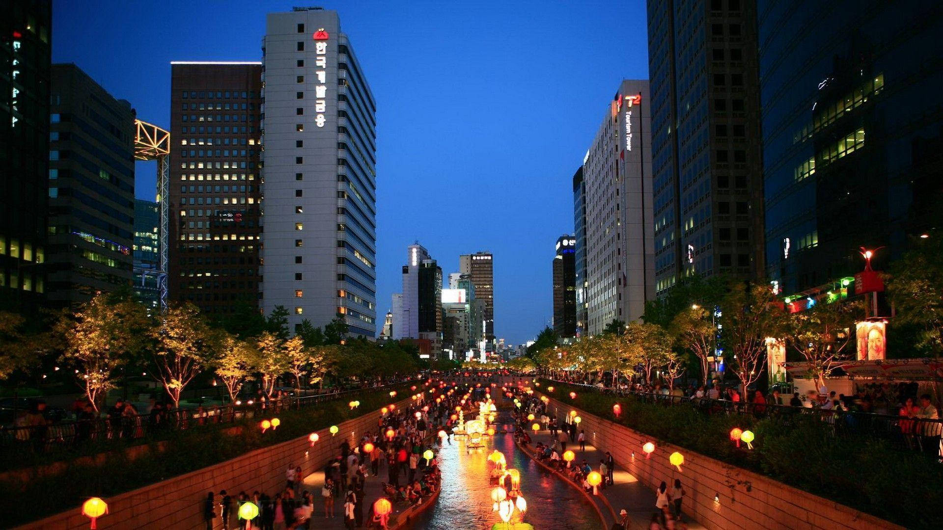 Vibrant Lanterns Lighting Up Seoul At Night