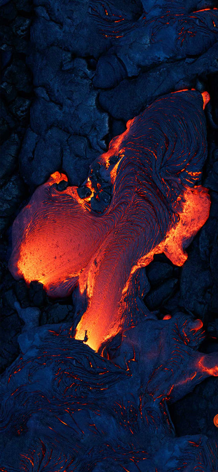 Vibrant Oled Display Of Molten Lava On Iphone Background