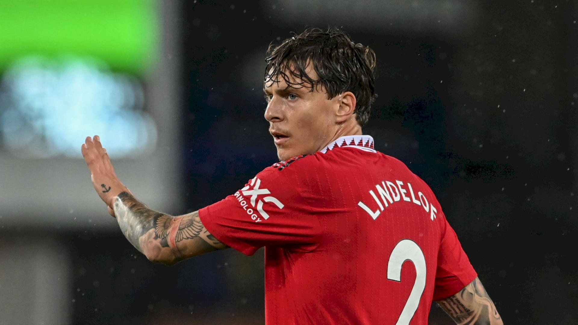 Victor Lindelof Manchester United Action Shot Background