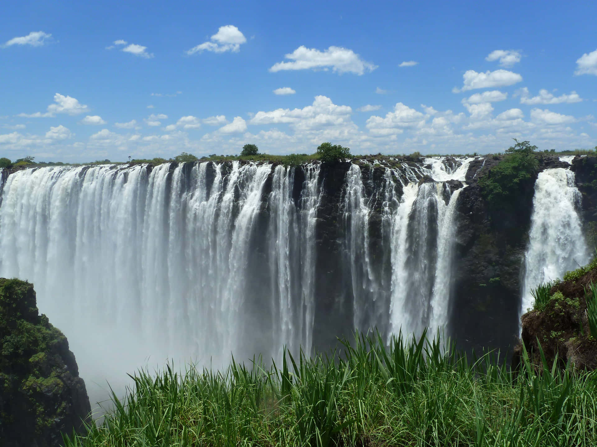Victoria Falls Of Zambia And Zimbabwe Background
